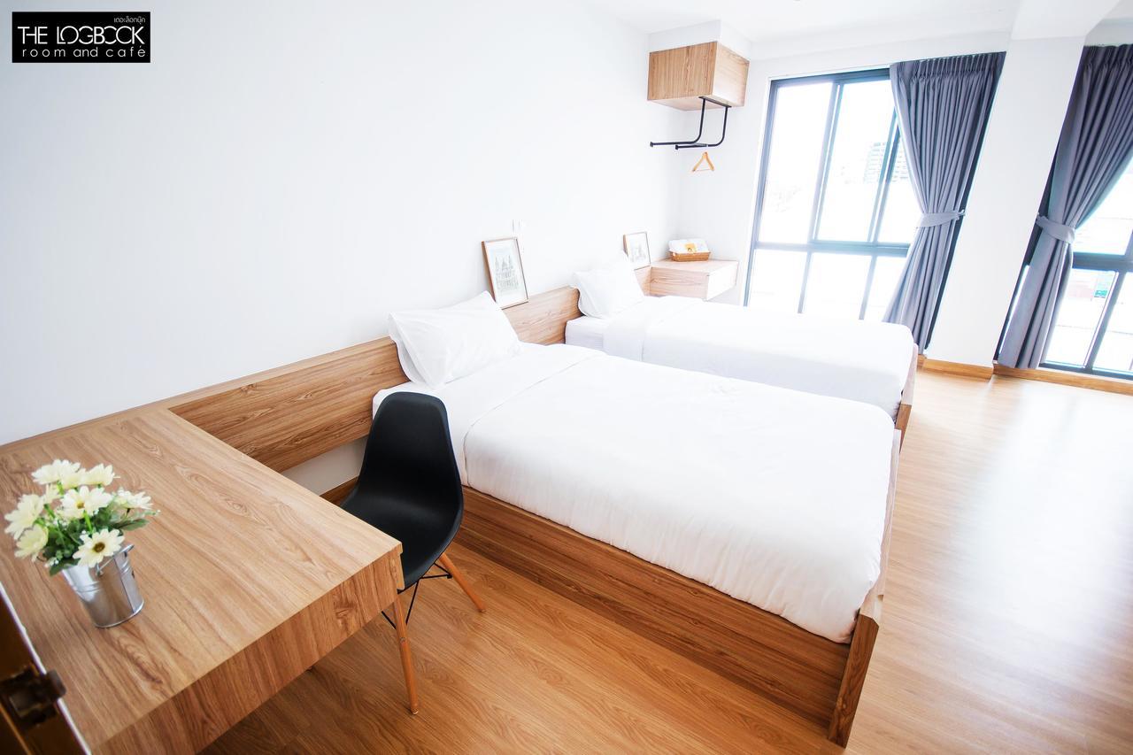 The Logbook Room And Cafe' Chonburi Extérieur photo