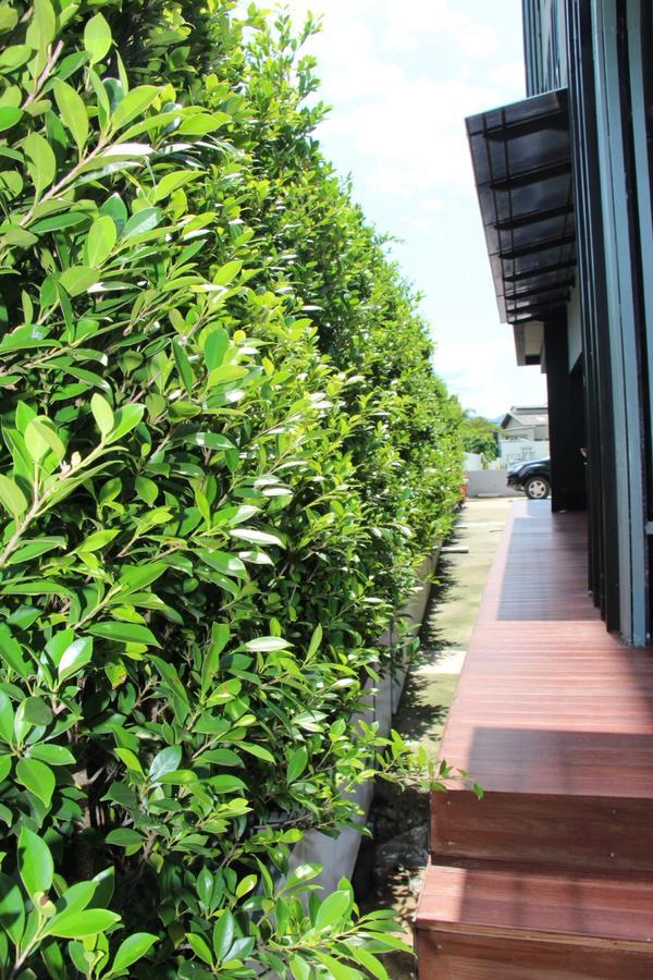 The Logbook Room And Cafe' Chonburi Extérieur photo